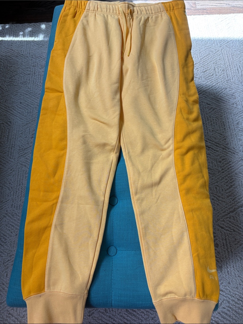 Nike Two-Tone Yellow women’s Sweatpants size L-new!